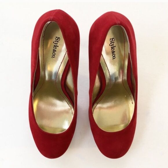Style & Co. Red Velvet Rounded Toe Platform Heel - Picture 2 of 4